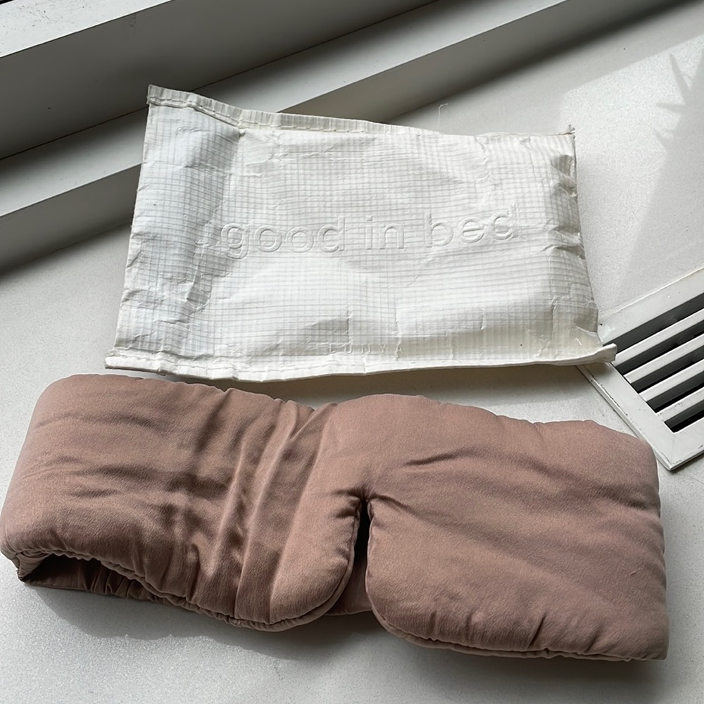 Lunya Washable Silk Eye Mask in Dusty Pink